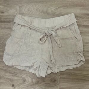 Sincerely Jules Beige Tie-Waist Shorts